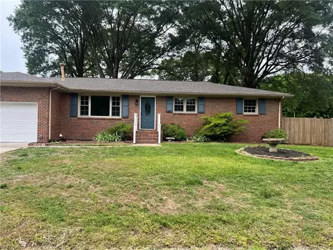 6217 Apple St, Suffolk, VA 23435