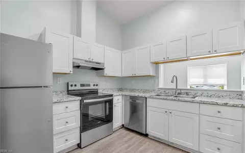 5224 Condor St, Virginia Beach, VA 23462