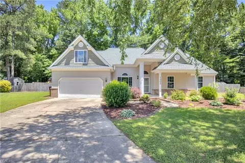 1300 Equinox Lndg, Chesapeake, VA 23322