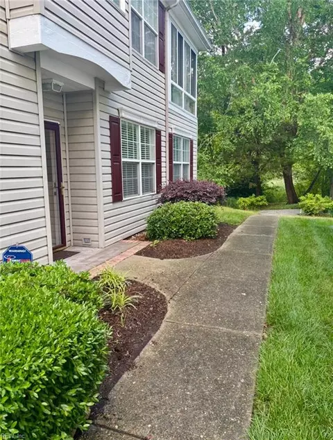 501 Sawgrass Ln #5, Portsmouth, VA 23703
