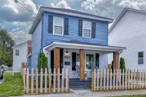 7430 Hughart St, Norfolk, VA 23505