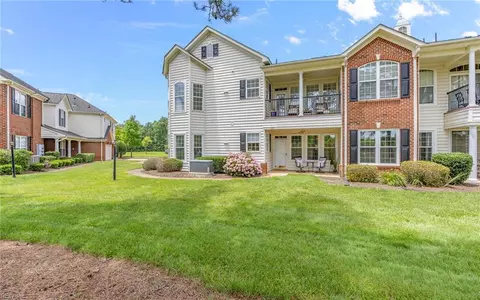 2881 Rose Garden Way, Virginia Beach, VA 23456