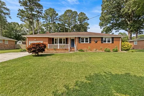 404 Briarfield Dr, Chesapeake, VA 23322