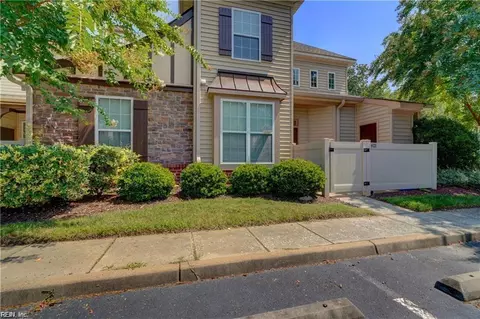 401 Blue Heron Trl, Carrollton, VA 23314