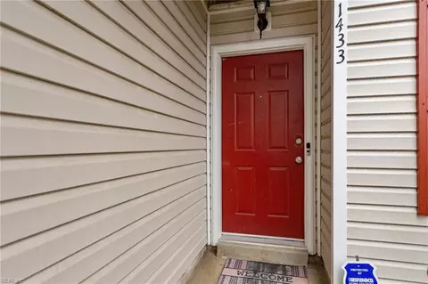 1433 Deerpond Ln, Virginia Beach, VA 23464