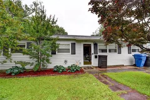 3521 Wayne St, Virginia Beach, VA 23452