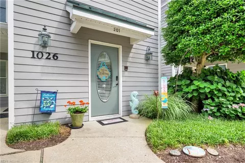 1026 High Dunes Quay Quay #201, Hampton, VA 23664