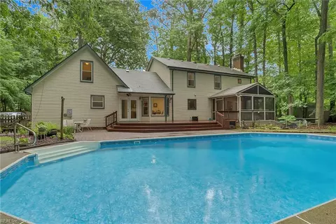 1009 Santa Clara Ct, Virginia Beach, VA 23456