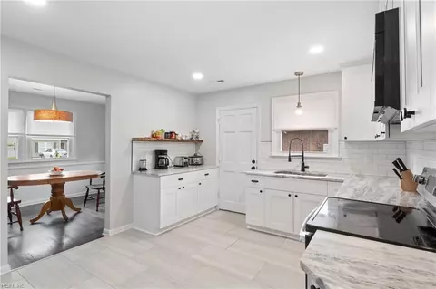 1402 Elder Ave, Chesapeake, VA 23325