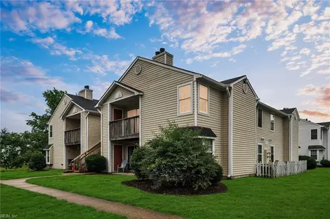 1729 Rock Bridge Mews #B, Chesapeake, VA 23320