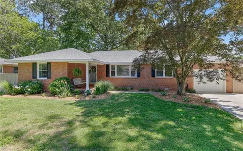 912 Marque Ct, Virginia Beach, VA 23464