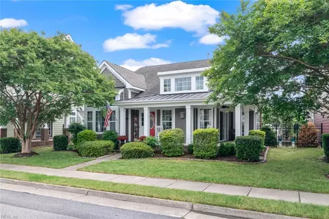 5633 Memorial Dr, Virginia Beach, VA 23455