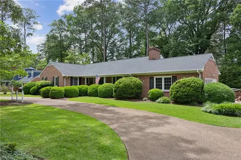 12 Langhorne Rd, Newport News, VA 23606