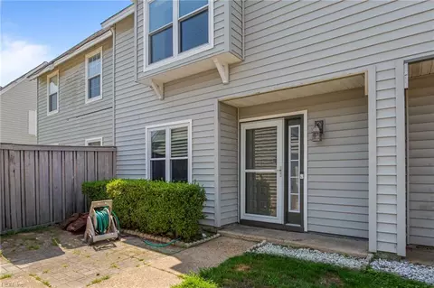 5085 Glenwood Way, Virginia Beach, VA 23456