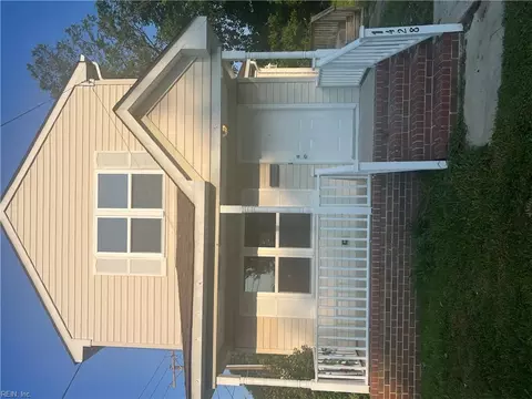 1428 Prentis Ave, Portsmouth, VA 23704