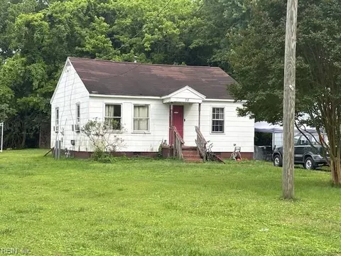 78 Garrow Rd, Newport News, VA 23608