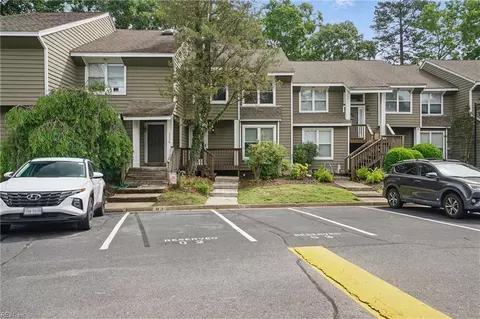 2724 Seashore Cv, Virginia Beach, VA 23454