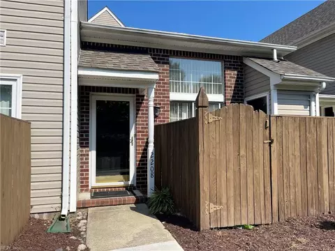2208 Willow Point Arch Arch, Chesapeake, VA 23320