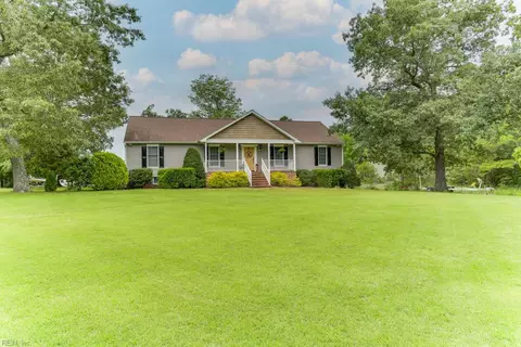 7082 Wellford Ln, Gloucester, VA 23061