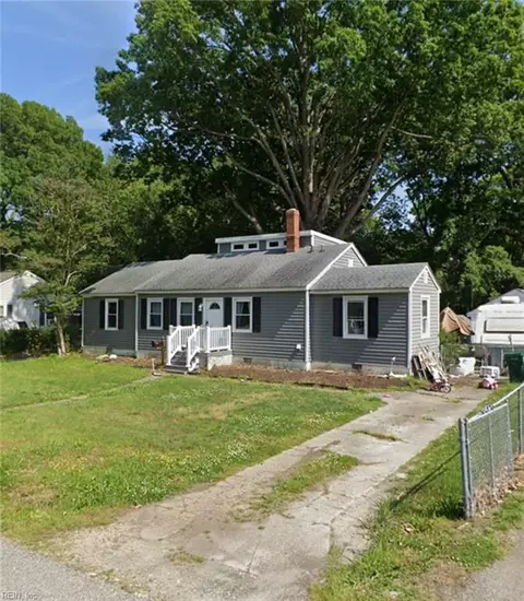 702 Highland Ct, Newport News, VA 23605