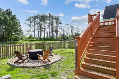 205 Messick Rd, Poquoson, VA 23662
