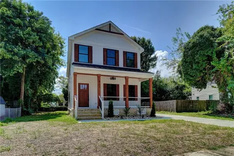 962 19th St, Newport News, VA 23607