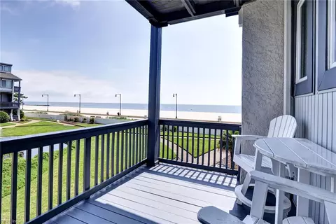 206 N First St, Hampton, VA 23664