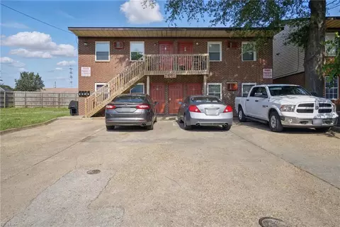 7441 Fenner St, Norfolk, VA 23505