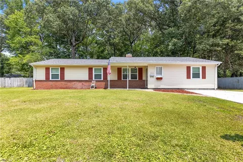 3200 Club House Rd, Virginia Beach, VA 23452