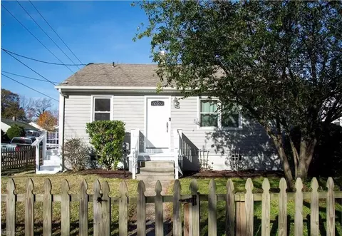 9517 Warwick Ave, Norfolk, VA 23503