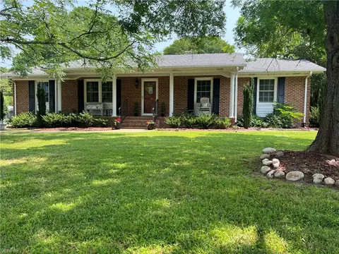 432 Crescent Dr, Franklin, VA 23851