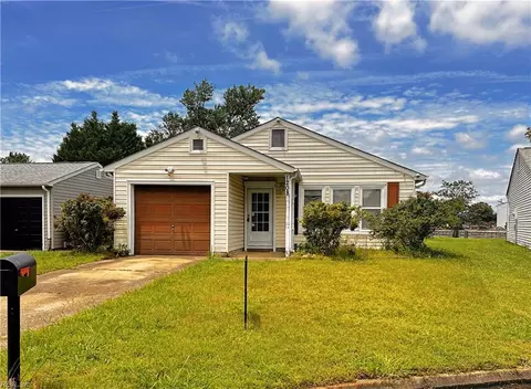 1208 Saddleback Lndg, Chesapeake, VA 23320