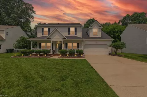 207 Robin Hood Dr, Yorktown, VA 23693