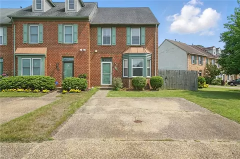 1200 Killington Sq, Chesapeake, VA 23320