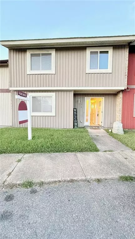 4193 Thistle Cir, Virginia Beach, VA 23462