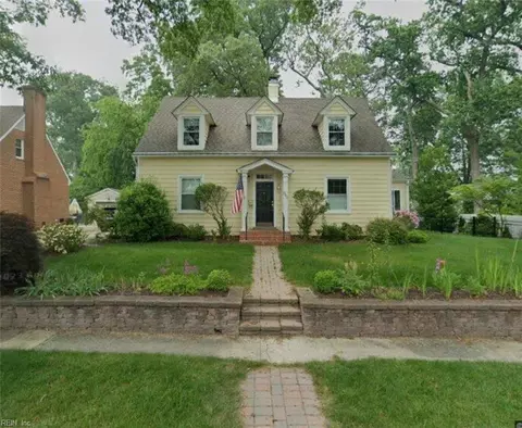 300 Park Pl, Newport News, VA 23601