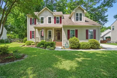 6772 Burbage Lake Cir, Suffolk, VA 23435