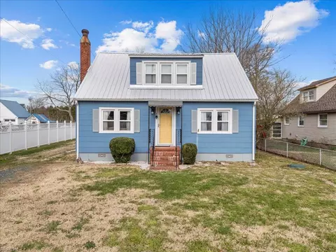 28036 Harborton Rd, Painter, VA 23420