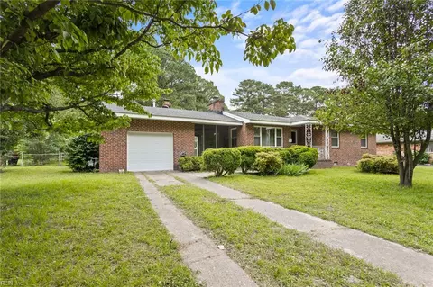 428 Suburban Pw Pkwy, Norfolk, VA 23505