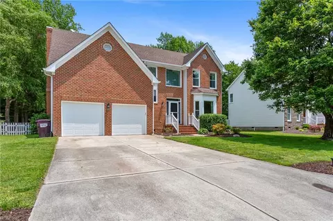 805 Lakeside Ct, Chesapeake, VA 23322