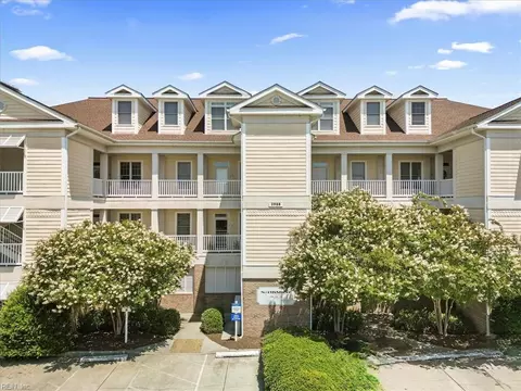2984 Shore Dr #301, Virginia Beach, VA 23451