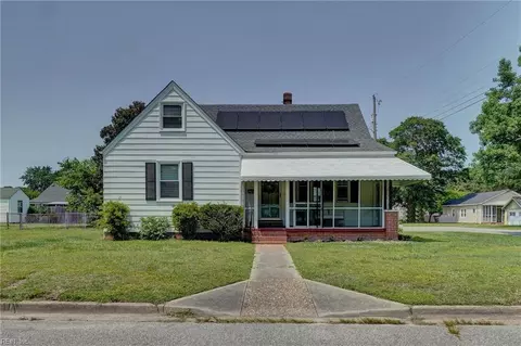 4200 Race St, Portsmouth, VA 23707