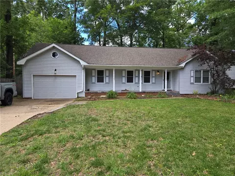 2252 Windy Pines Bnd, Virginia Beach, VA 23456