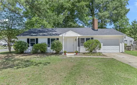 1200 Glendale Ave, Chesapeake, VA 23323