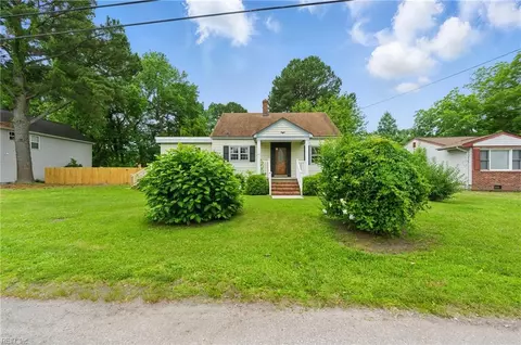 3013 Smithfield Rd, Portsmouth, VA 23702