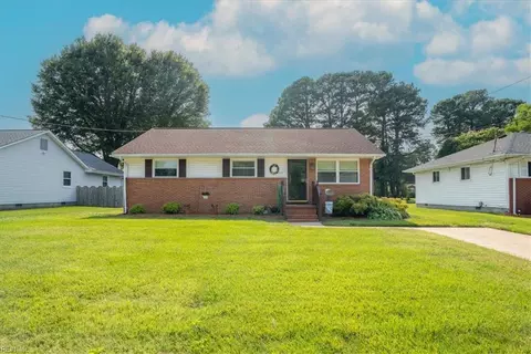 915 Glenrock Dr, Hampton, VA 23661