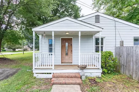 795 Old Oyster Point Rd, Newport News, VA 23602