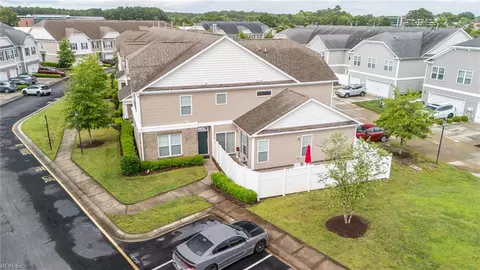 471 Abelia Way, Chesapeake, VA 23322