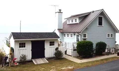 7034 Chesapeake Ave, Exmore, VA 23350