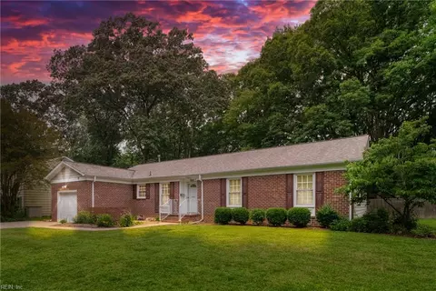 823 Jouett Dr, Newport News, VA 23608